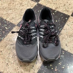 Women’s Nike shoes